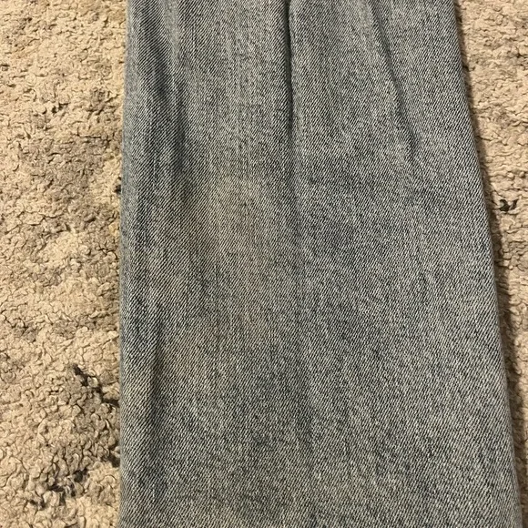 Levi's Women's Light Blue Classic Denim Jeans - Picture 7 of 15